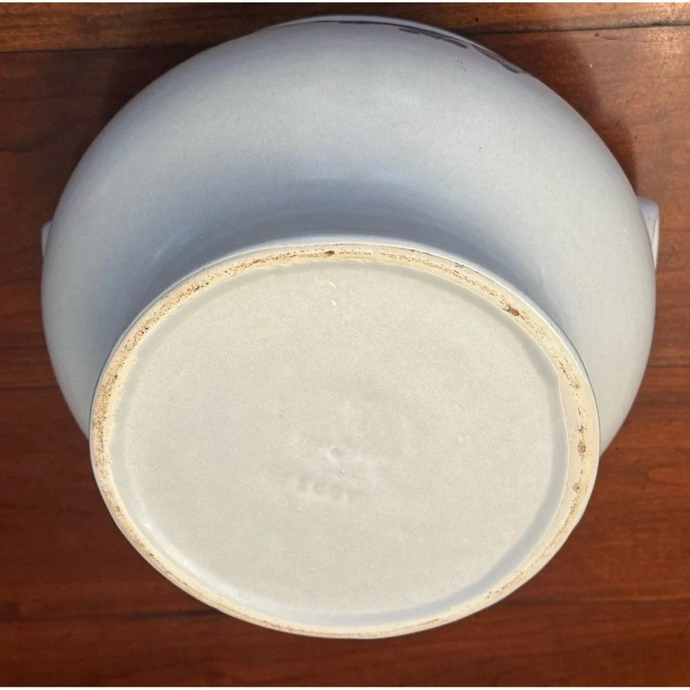 Vintage Pfaltzgraff Yorktowne Stoneware Large Soup Tureen Base ONLY USA 160Y